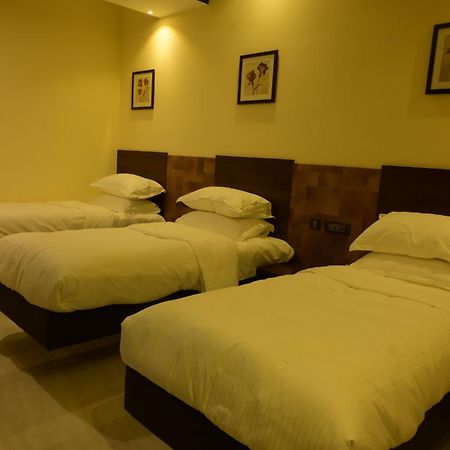 La Grande Suite Karaikal Buitenkant foto