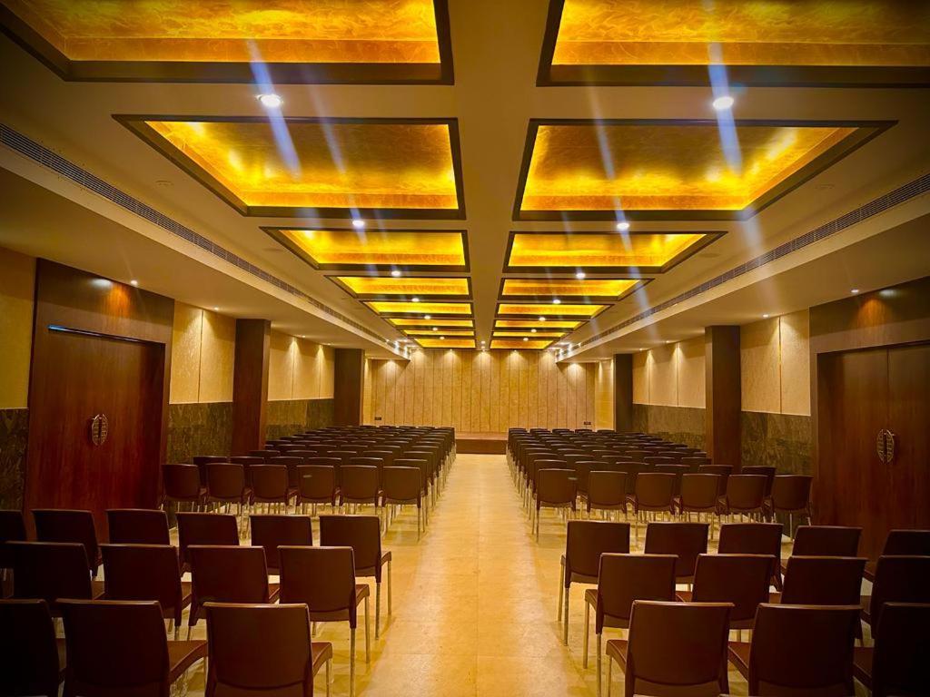 La Grande Suite Karaikal Buitenkant foto