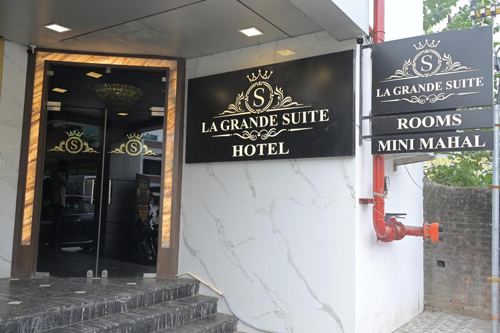 La Grande Suite Karaikal Buitenkant foto